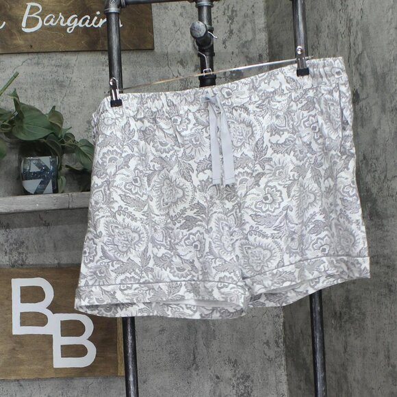 NWT Vera Bradley Cotton Pajama Set Button-up Shirt and Shorts Java Lace Gray 2XL - Picture 5 of 9